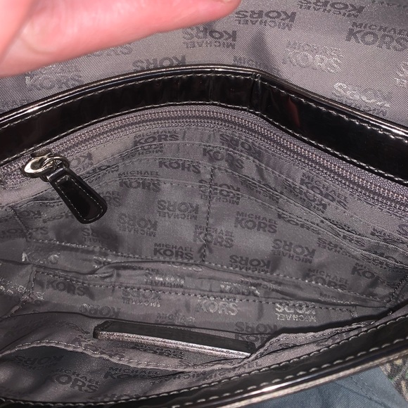 Michael Kors clutch - Picture 4 of 5